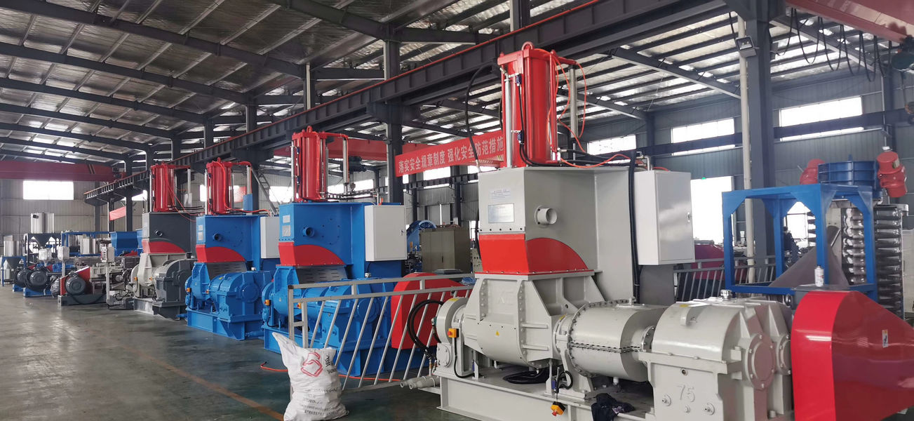 QINGDAO SHENGHUALONG RUBBER MACHINERY CO.,LTD üretici üretim hattı